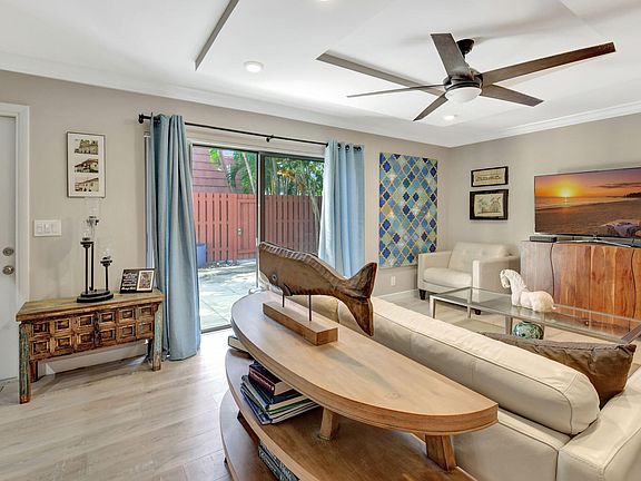 5th image of 1530 Augusta Circle #144