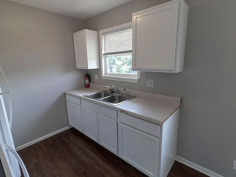 7217 N Moberly Dr — Photo 9
