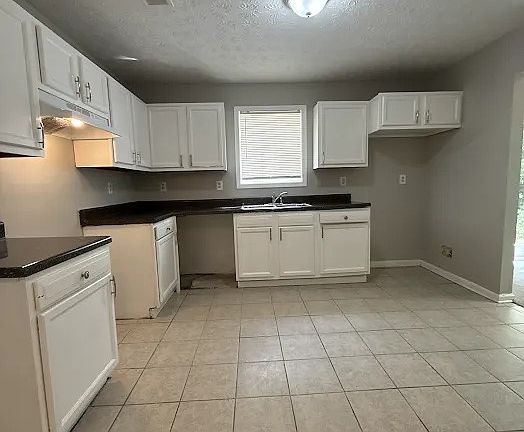 4th image of 3786 Rock Hollow Ct