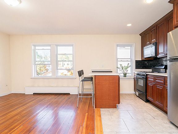 4th image of 22-70 21st St #2