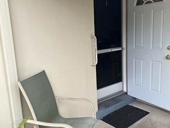 3rd image of 2926 Ashley Drive E #F
