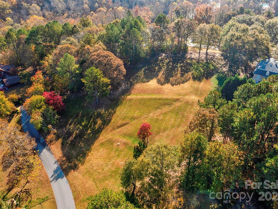 2nd image of 2963 Laura Rd