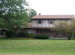 S55W29345 Holiday Point Dr, Waukesha, WI 53189