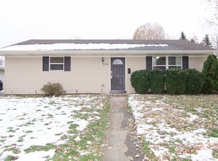 2124 Tepee Ave, Carpentersville, IL 60110