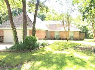 31 E Woodtimber Ct, Spring, TX 77381