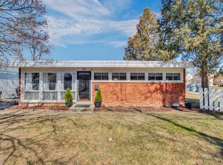 770 S Spring Rd, Elmhurst, IL 60126