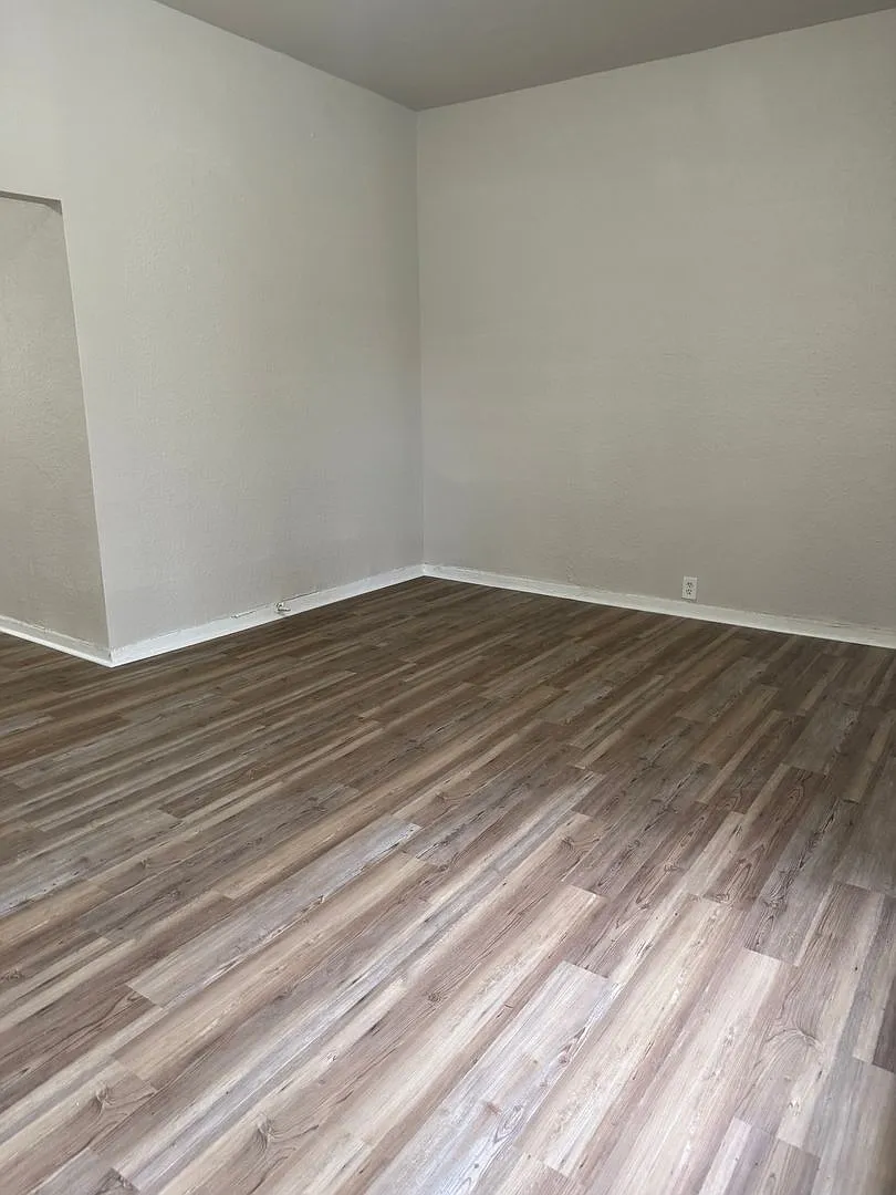 Fresh updates inside this 2 bedroom 1 bath apartment — Photo 4