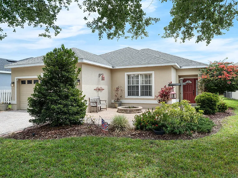 1151 N Hampton Dr — Photo 1