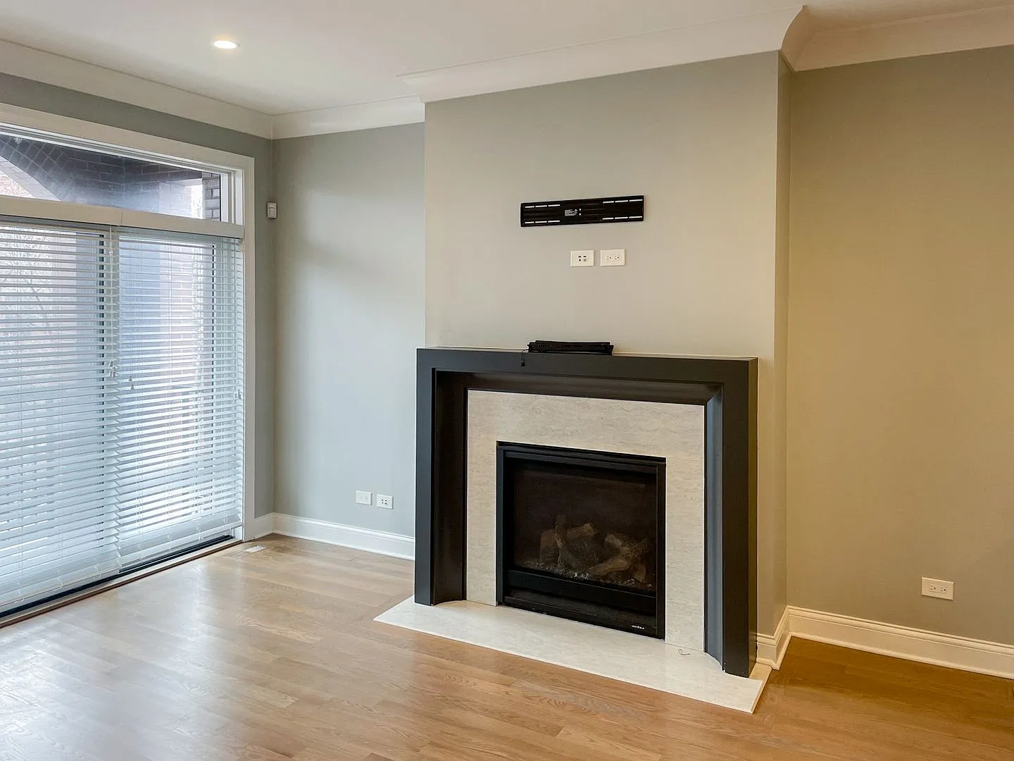 2 bed, 1286 sqft, $5,170 — Photo 3