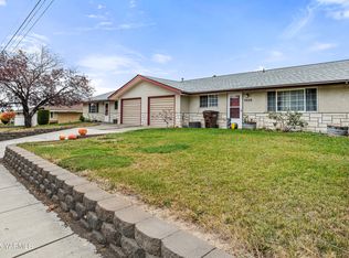 6604 Summitview Ave, Yakima, WA 98908