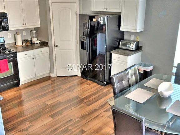 5th image of 660 Haunts Walk Ave