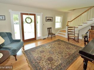 3011 James St, Fairfax, VA 22031