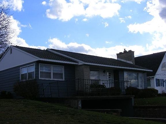 2nd image of 2115 Sunnyside Dr