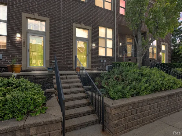 4236 Schaefer Rd, Dearborn, MI 48126