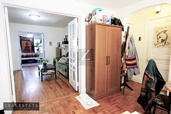 Rented by ZealEstate Group Inc | media 6