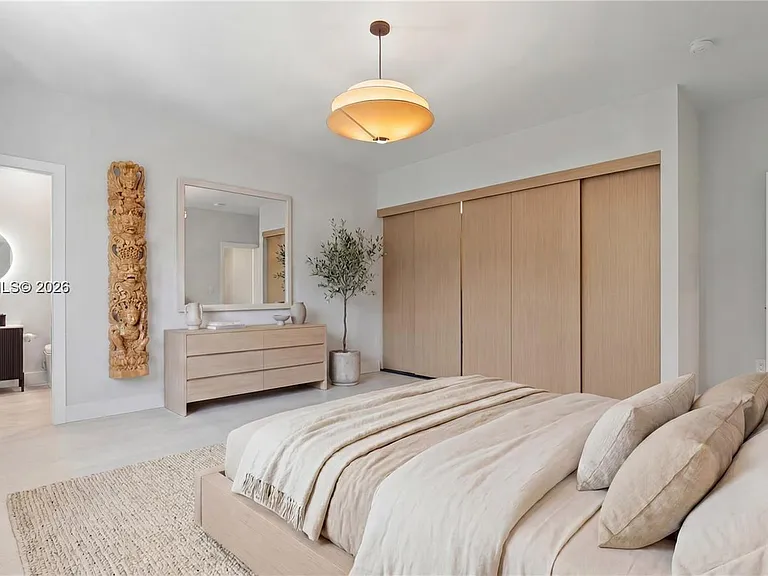 550 S Shore Dr — Photo 15