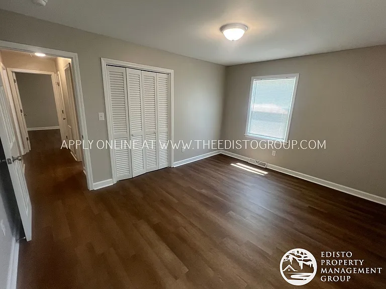 1211-1215 Ellis Ave — Photo 4