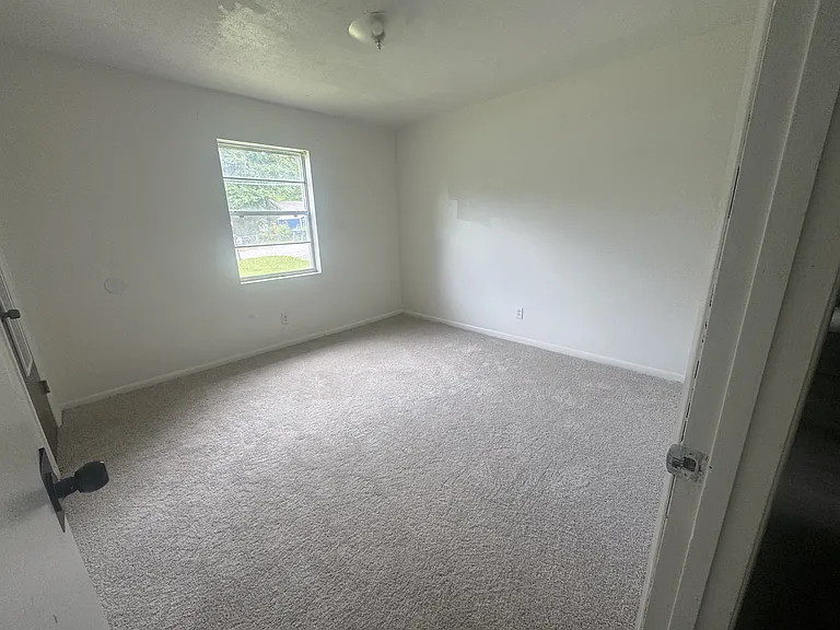 1300 Judson St — Photo 5