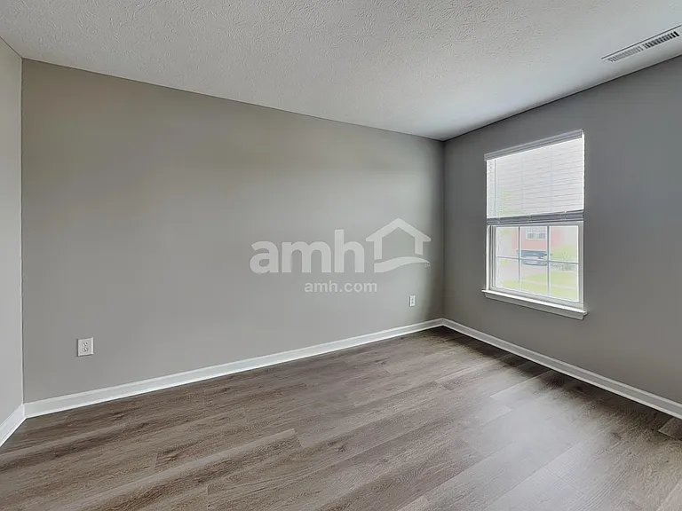 676 Classic Ln — Photo 15
