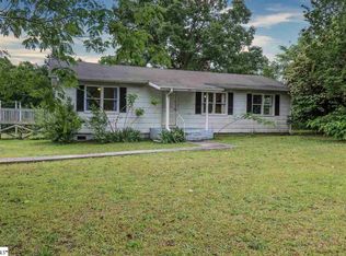 1292 Bull Hill Rd, Gray Court, SC 29645