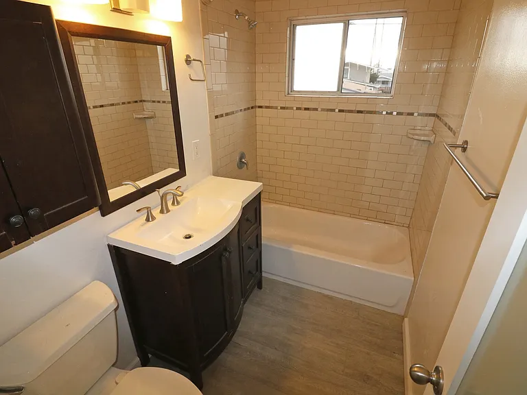 4760 Kansas St — Photo 9