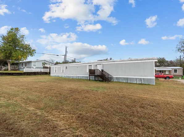 1405 Cardinal Ter, Azle, TX 76020