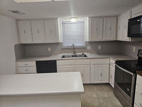4th image of 3103 Duck Creek Pkwy