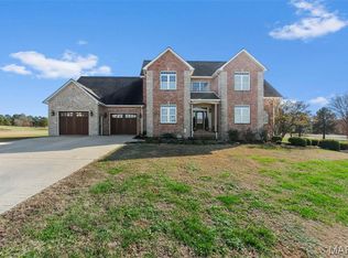 14160 Augusta Cir, Dexter, MO 63841