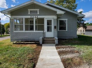 3322 SW 8th St, Des Moines, IA 50315