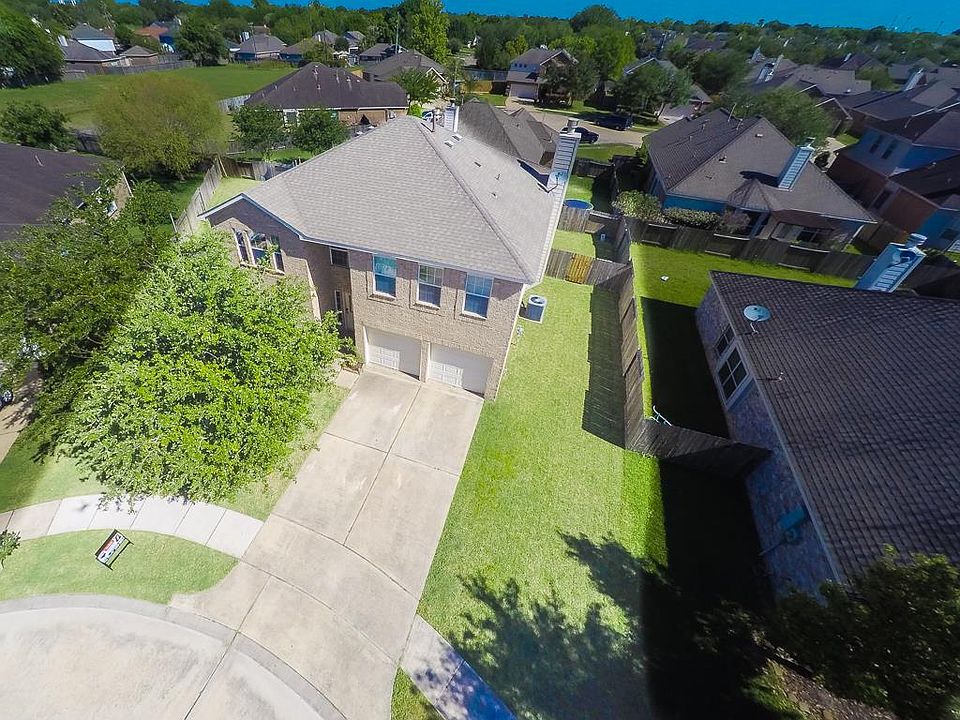 1st image of 4807 Cedar Hill Dr