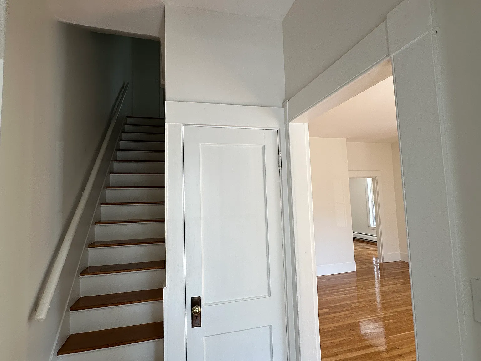 3 bed, 1450 sqft, $3,200 — Photo 4