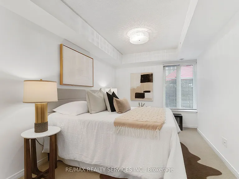 38 Western Battery Rd #632 — Photo 13