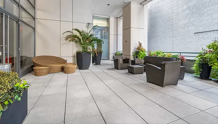 Rented by Living New York | media 51