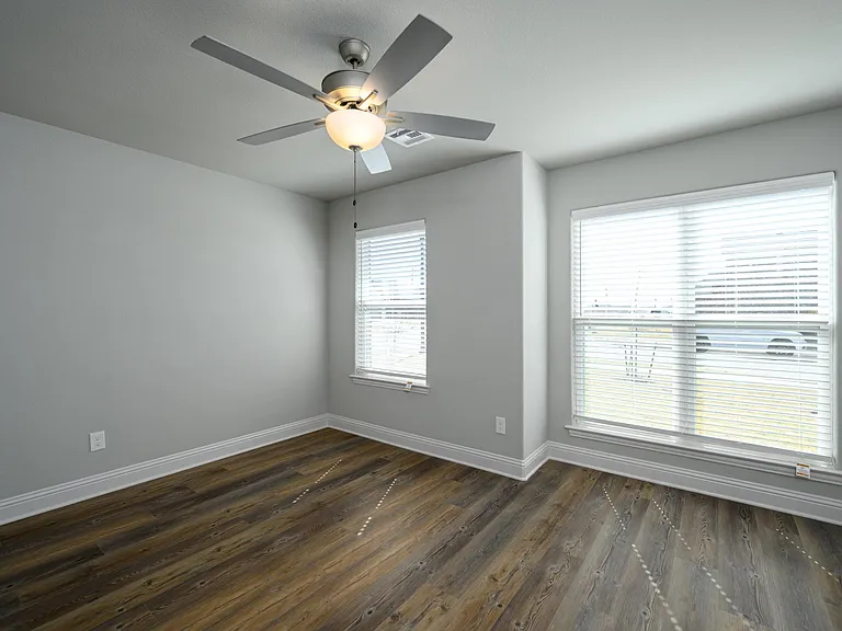 2801 Tulip Dr — Photo 21