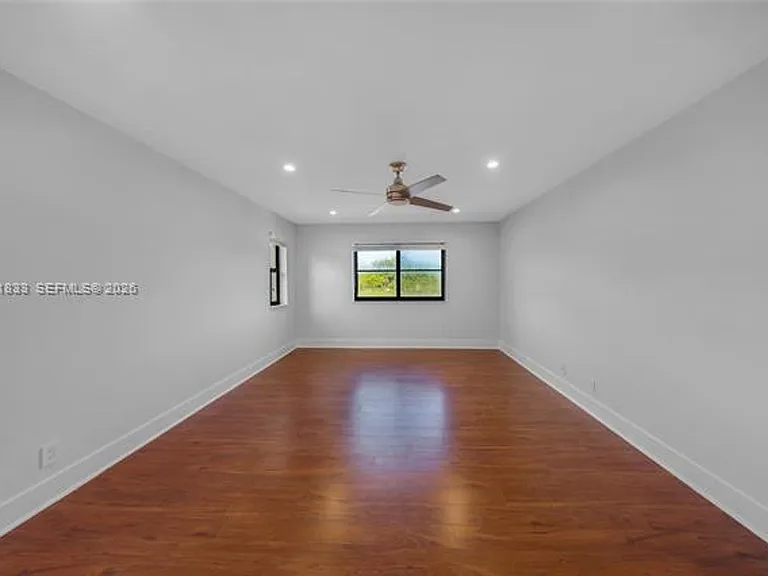 1538 Tamarind Ct #1538 — Photo 21