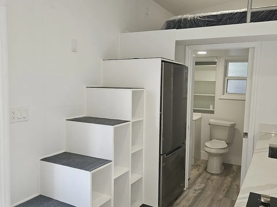 617-619 69th Ave W #5