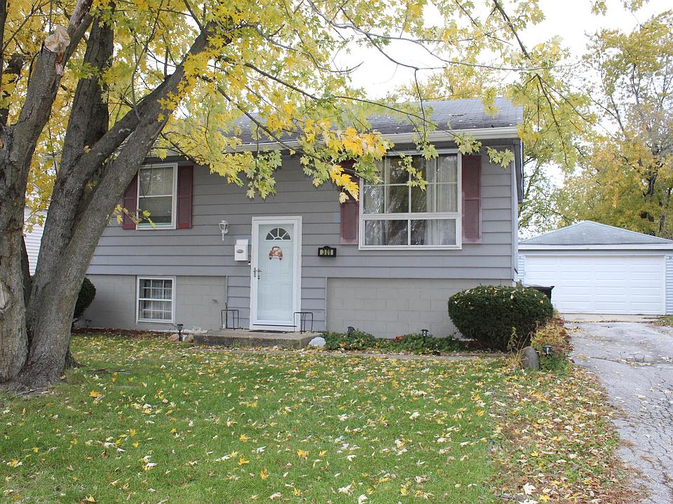 1st image of 301 E Birch Dr