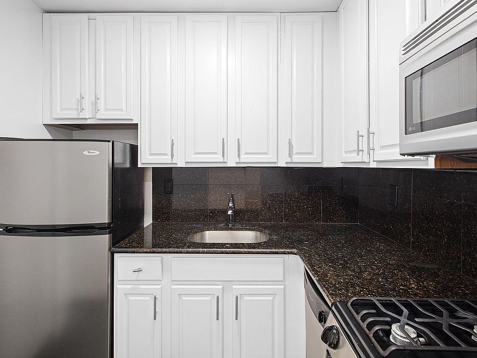 1st image of 401 E 86th St APT 6N