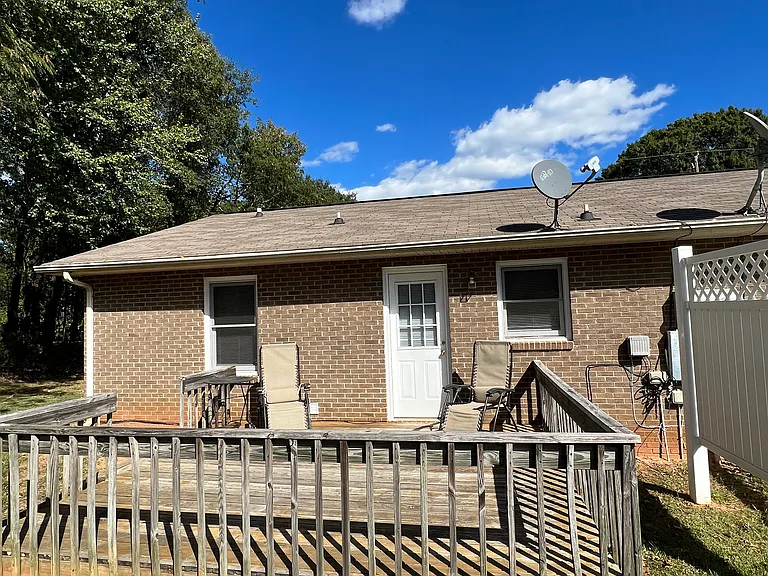 3375 Saint James Church Rd — Photo 10