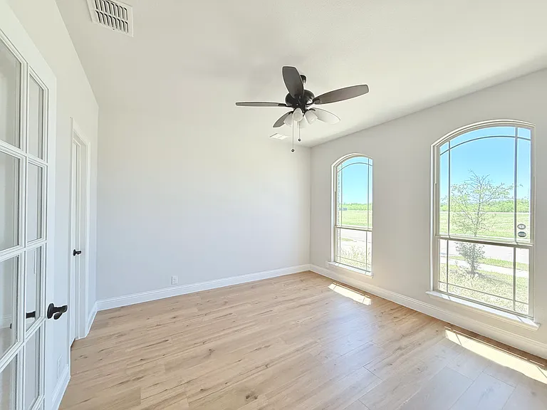 4011 Three Forks Rd — Photo 5