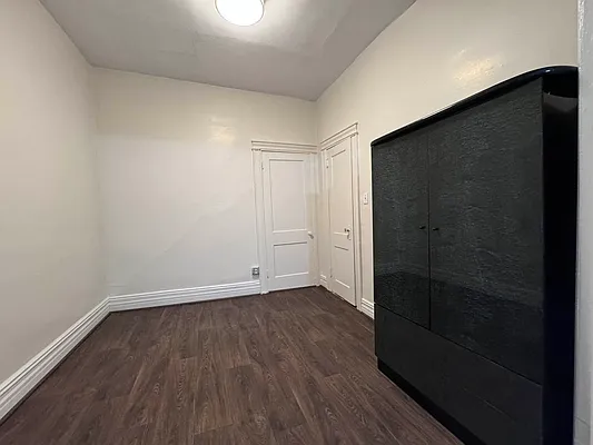 Rented by Compass | media 7