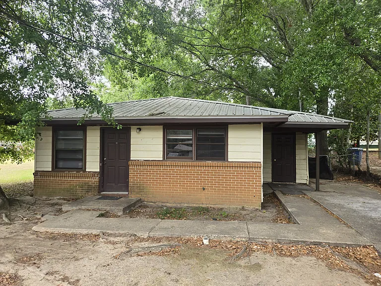 806 S Ussery St — Photo 1