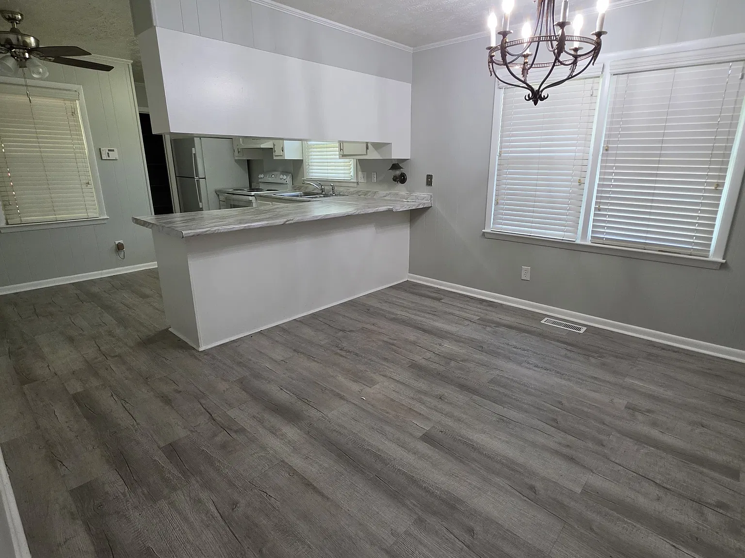 112 Chloe Drive - 1 — Photo 2