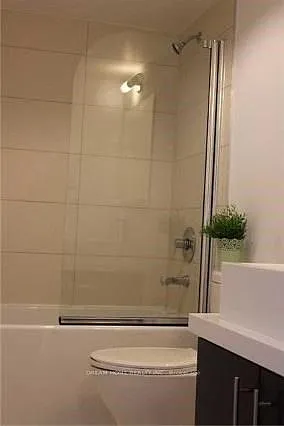 1080 Bay St #1105 — Photo 6