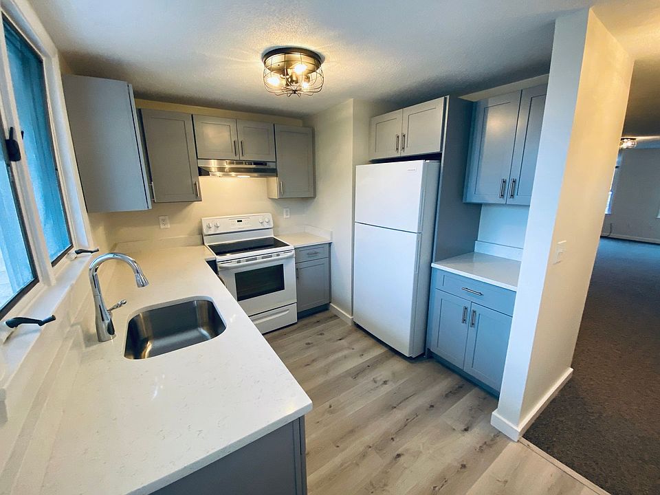 Steamboat Wharf Properties LLC 14 Steamboat Wharf Mystic CT Zillow