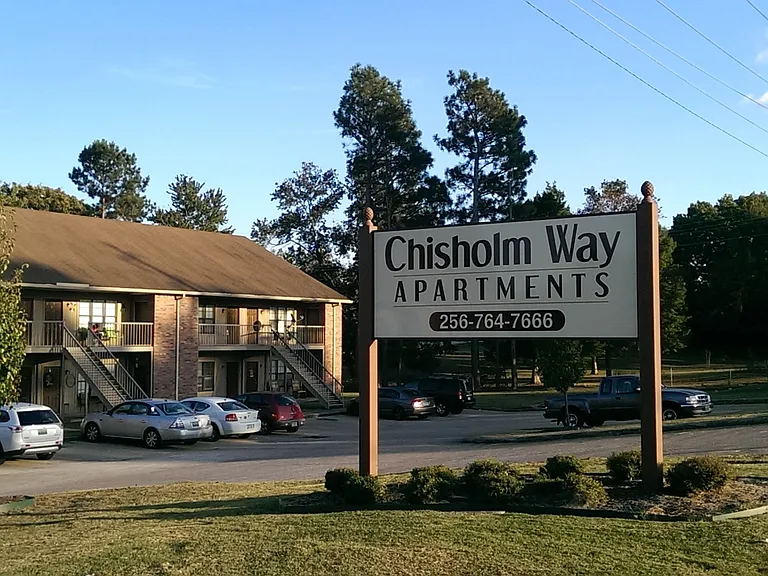 Chisholm Way Apartments — Photo 1
