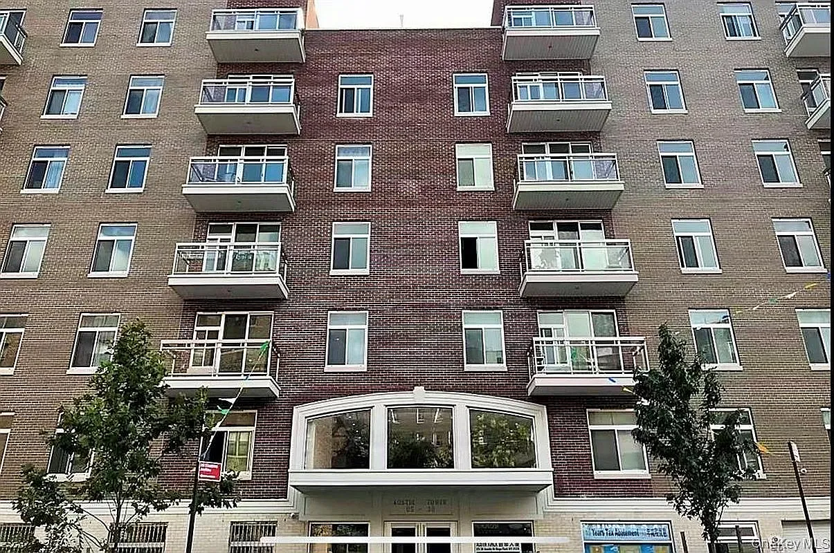 65-38 Austin St #3F photo 1