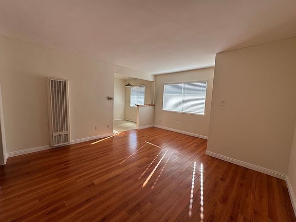4th image of 1640 Colby Ave APT 13