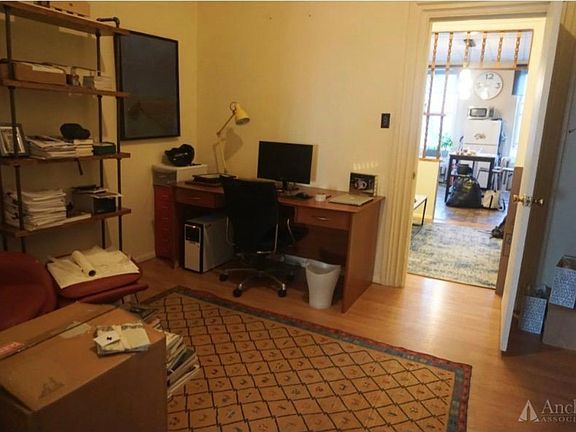 4th image of 616 Grand St Floor 1