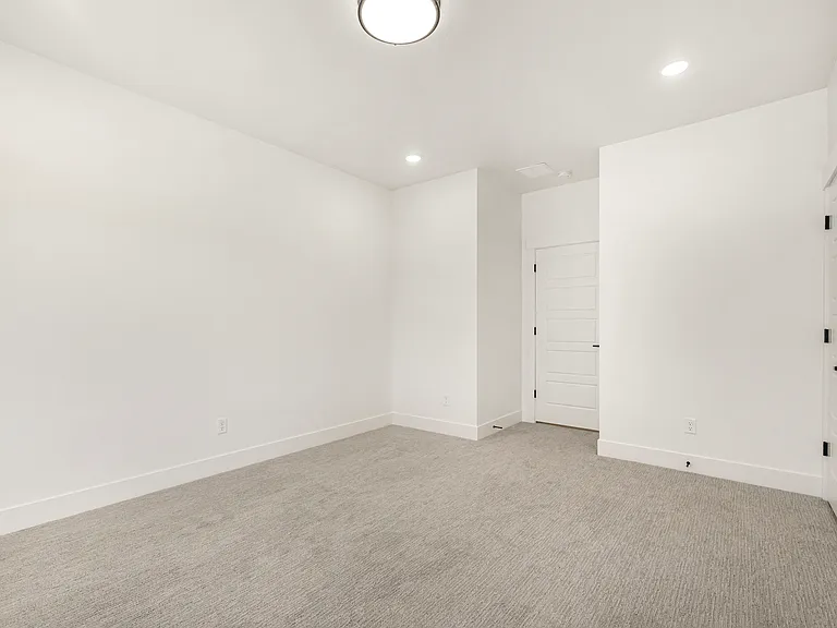 1281 Meadow Edge Ct — Photo 11